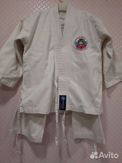 Кимоно 140 рр, в хорошем состоянии