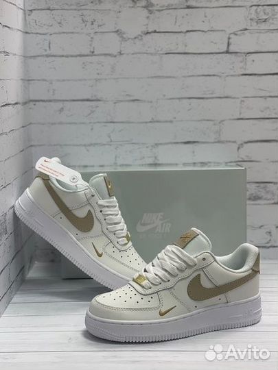 Кроссовки Nike Air Force 1 Low Essential