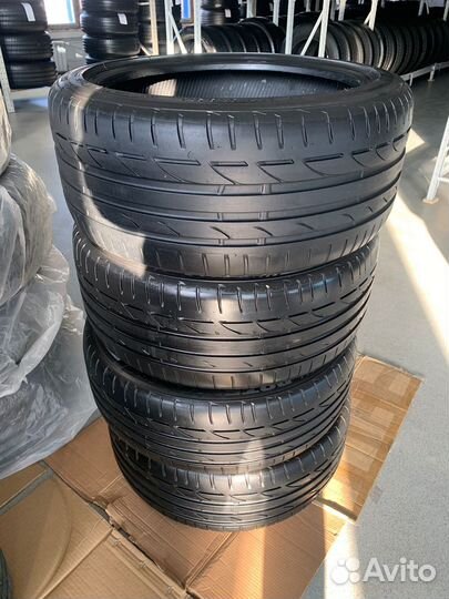 Bridgestone Potenza S001 225/45 R18 и 245/40 R18