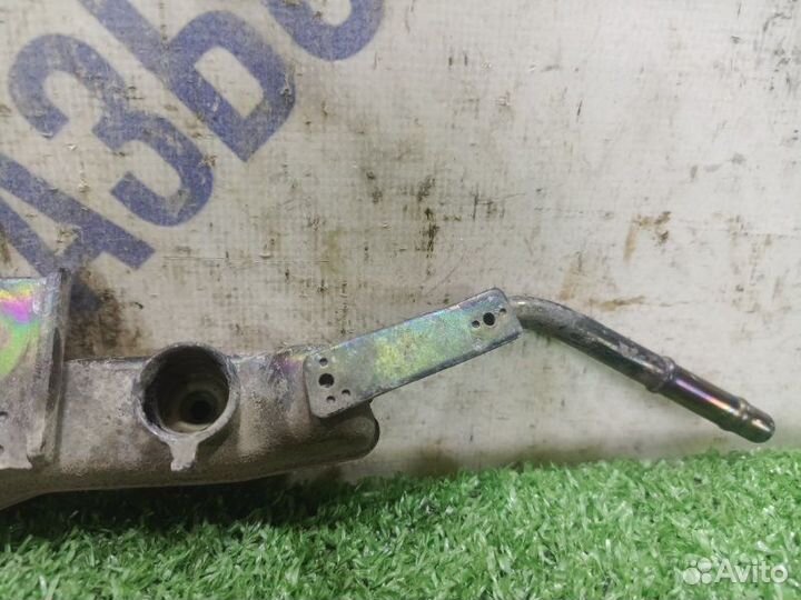 Топливная рампа Nissan Almera Classic седан 1.6