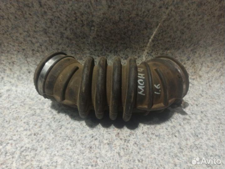 Патрубок воздушного фильтра Ford Mondeo