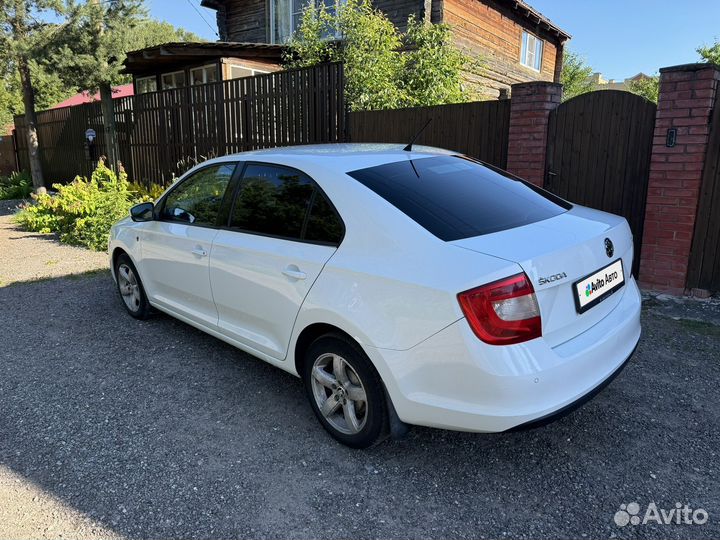 Skoda Rapid 1.6 AT, 2015, 107 500 км