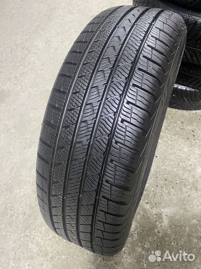 Vredestein QuaTrac Pro 215/65 R17