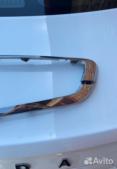 Молдинги на бампер granta