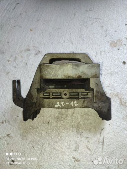 Подушка двигателя правая Chevrolet Cruze универсал