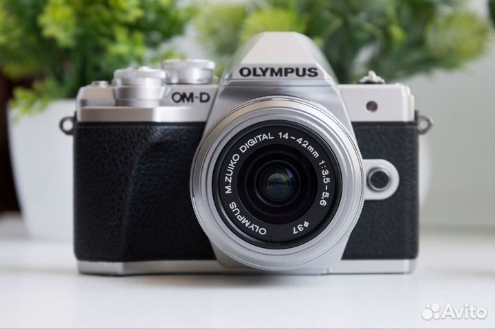 Olympus OM-D E-M10 Mark III Kit