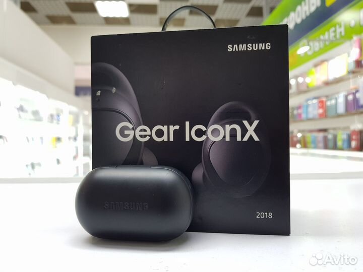 Беспроводная гарнитура Samsung Gear IconX