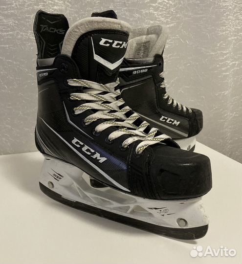 Коньки CCM Super Tacks 9088 размер 5,5
