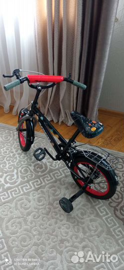Детский четырехколесный велосипед бу