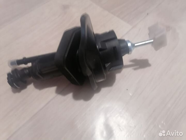 Главный цилиндр сцепления ford focus 2