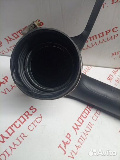 Патрубок впускной системы Volvo V70 универсал