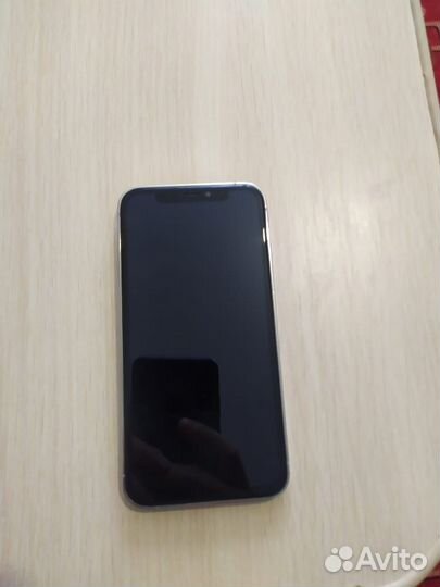 iPhone X, 64 ГБ