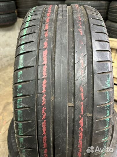 Michelin Pilot Sport 4 255/40 R19