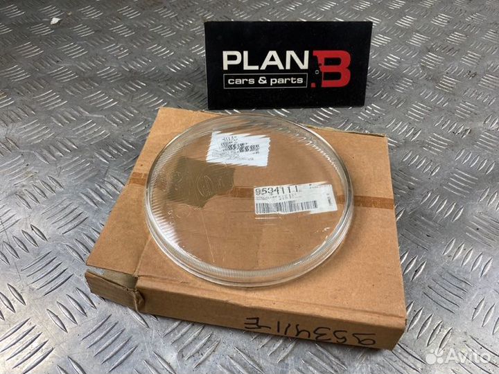 Стекло фары переднее Volkswagen Golf MK2