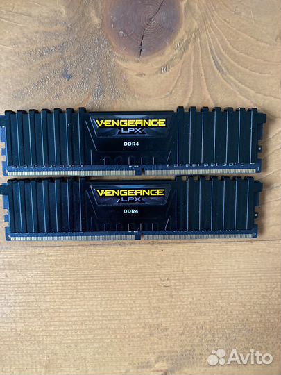 Оперативная память ddr4 corsair 16gb (8x2)