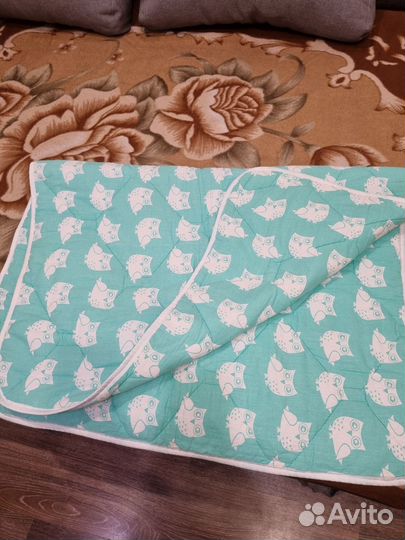 Одеяло в детскую кроватку