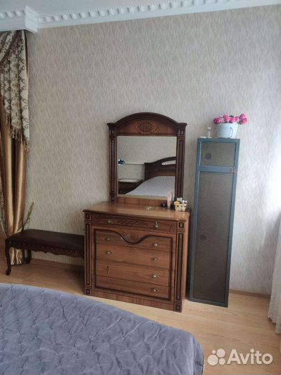 Спальный гарнитур бу