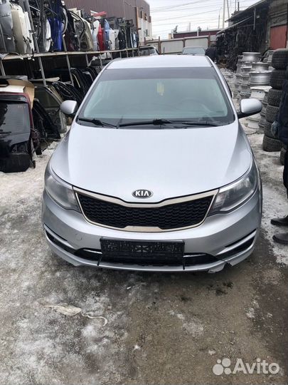 В разбор поступил Kia Rio 3