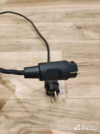 Сетевой кабель Vovox initio power 1,8 м high end