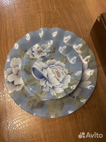 Сервиз тарелки