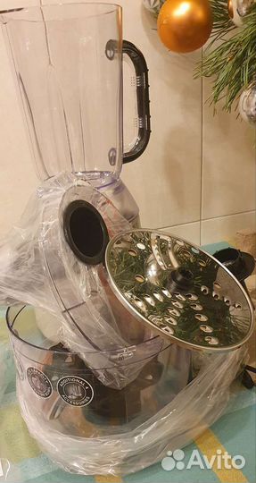 Кухонный комбайн Russel Hobbs 25182-56