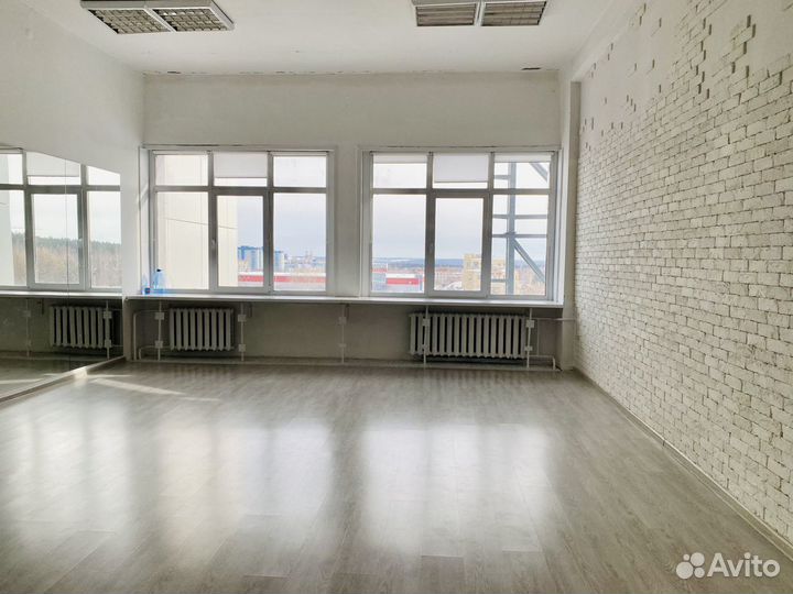 Почасовая аренда зала для танцев, йоги, семинаров