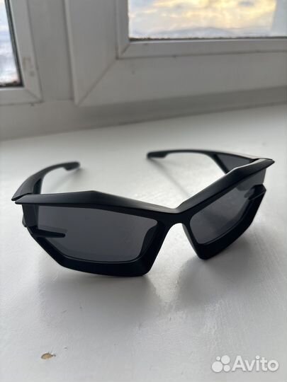 Очки черные
