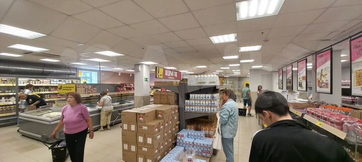Продажа здания ТЦ с арендаторами, 5371 м²