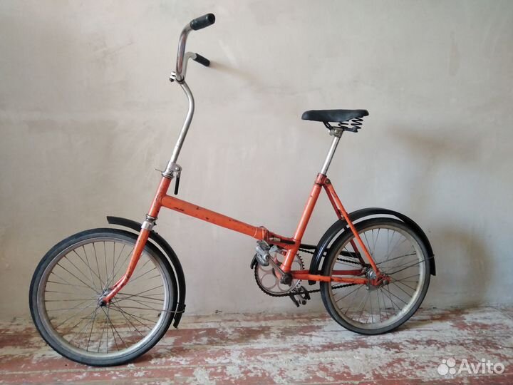 Велосипед колеса 20 на ходу