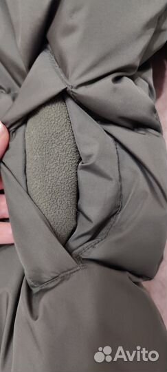 Пуховик женский Gap