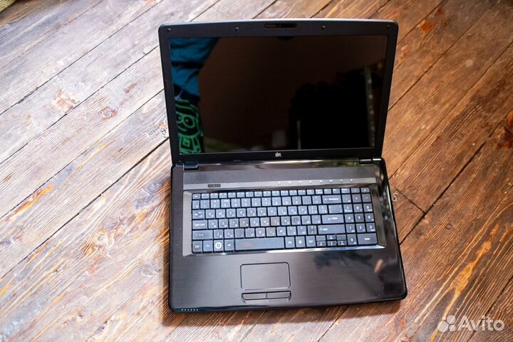 Ноутбук DNS, экран 17 дюймов