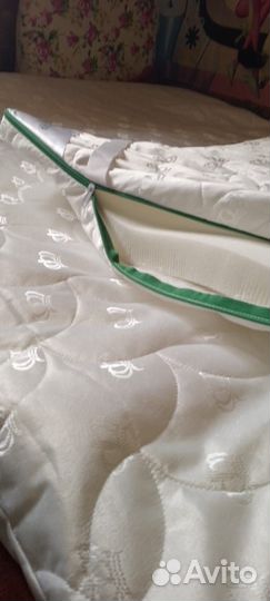 Наматрасник Мемори (топпер)