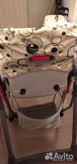 Стульчик для кормления