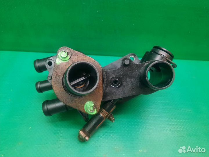 Термостат в сборе Volkswagen Golf 4 купе AXP 1999