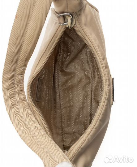 Сумка Prada Re-Edition 2000