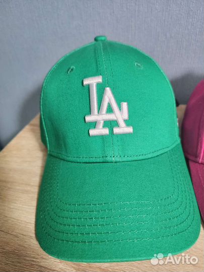 Бейсболка новая