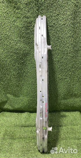 Усилитель переднего бампера BMW E46 купе седан