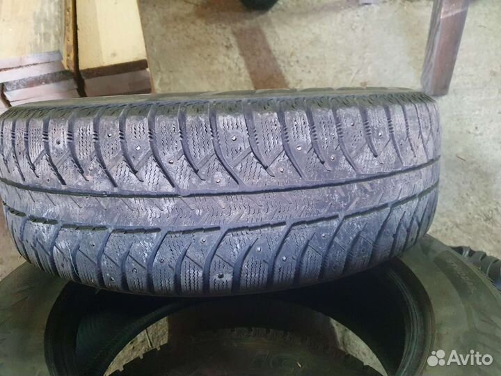 Bridgestone Ice Cruiser 7000 225/65 R17