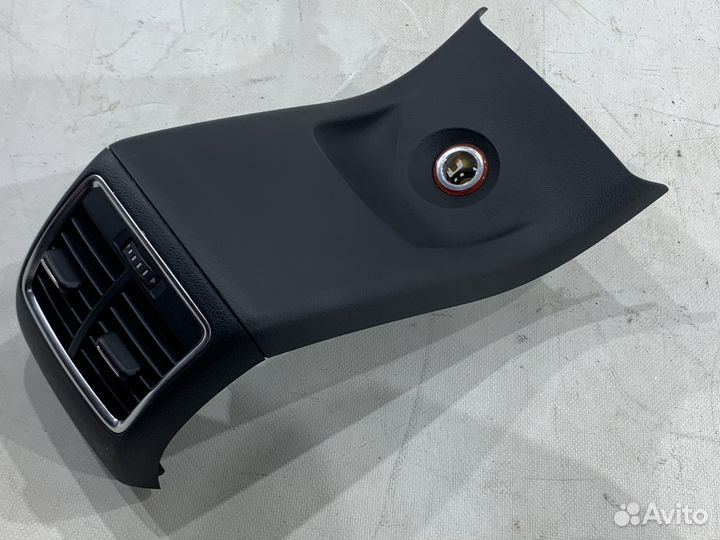 Задняя стенка центральной консоли Audi Q3 8U