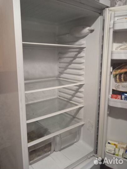 Холодильник бу indesit