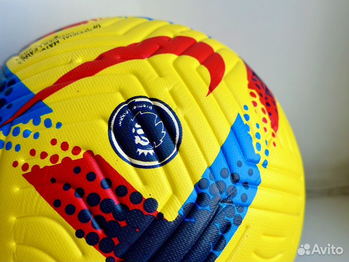 Футбольный мяч