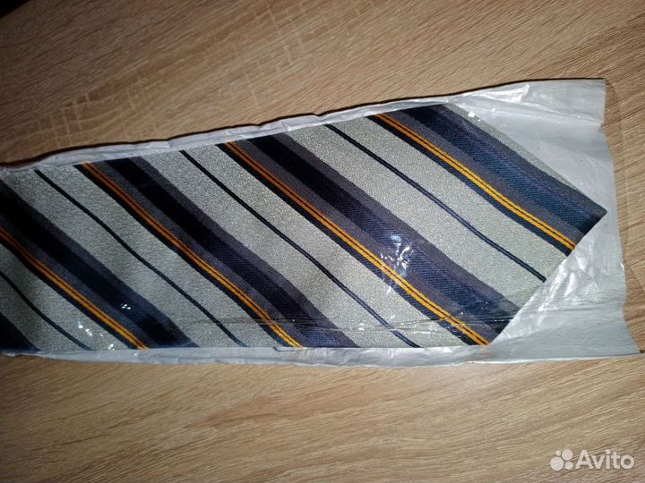 Галстуки новые