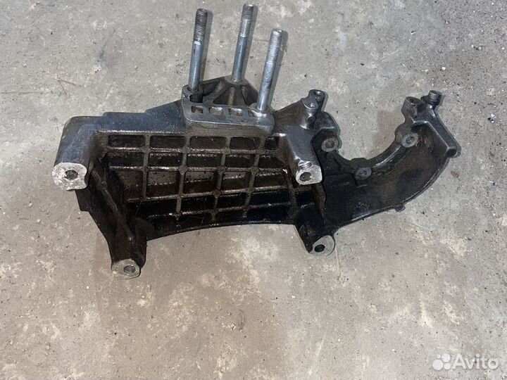 Кранштейн двигателя Fiat Doblo 1.3 дизель