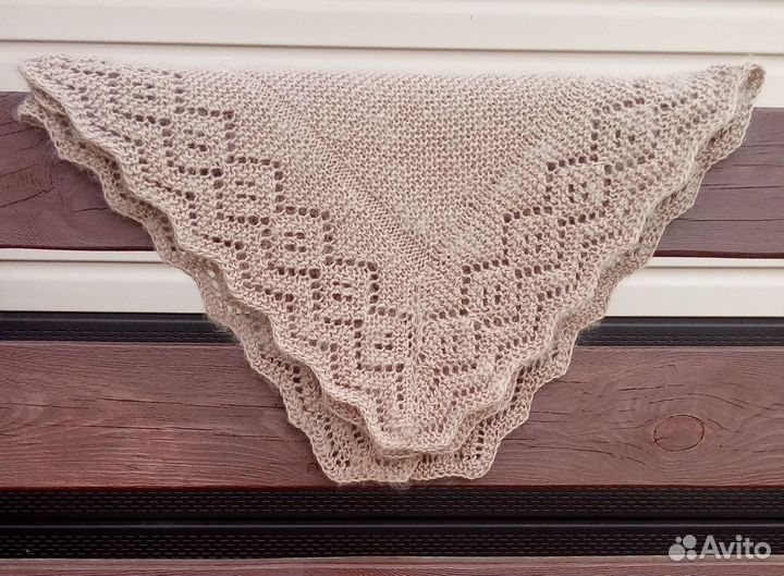 Шаль квадратная теплая (шерсть, пух) новая