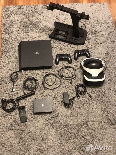 Sony ps4 pro 1tb +PS VR + 2 джостика + подставка
