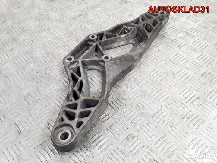Кронштейн редуктора Audi A6 C6 4F0599287