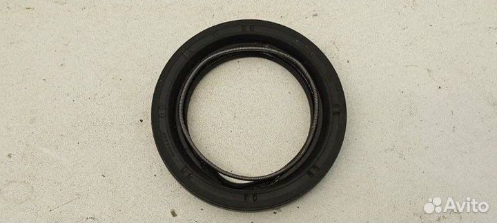 Сальник привода передний левый Volvo