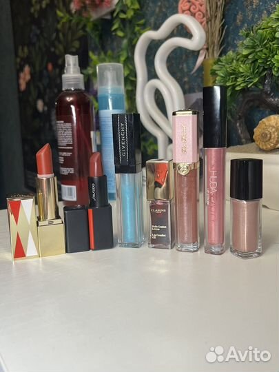 Блеск для губ Givenchy, помады, жидкие тени