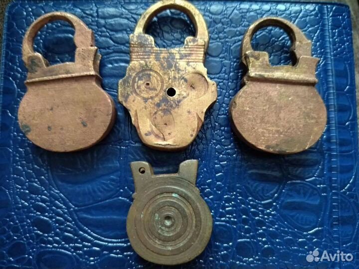 Замок,рыбка,герб томской губернии