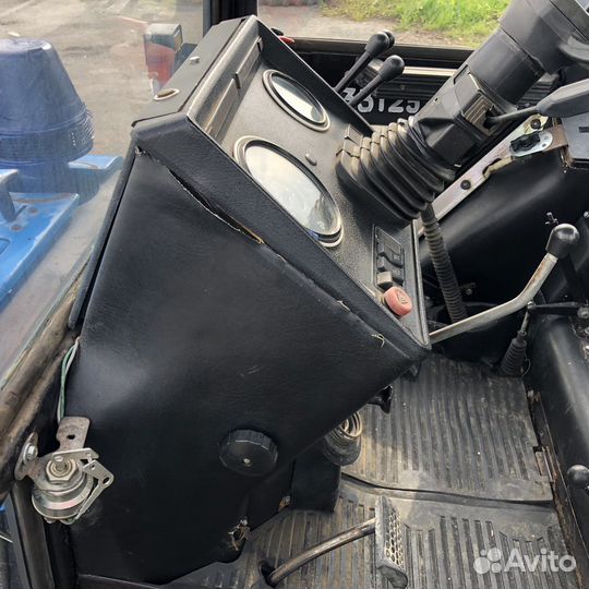 Экскаватор-погрузчик МТЗ (Беларус) ЭО-2621, 2003